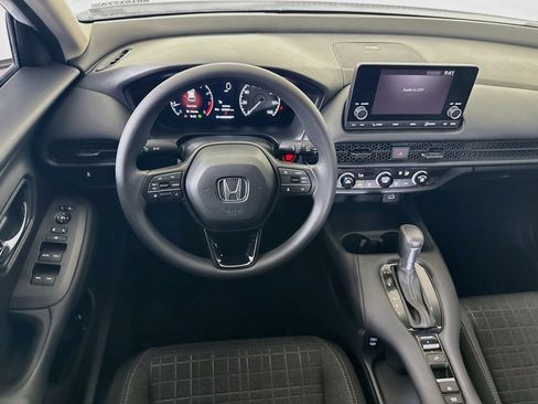 Certified 2025 Honda HR-V LX image 25