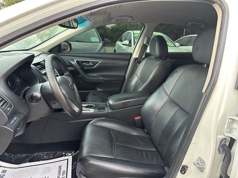 Used 2018 Nissan Altima 2.5 SL FWD image 10
