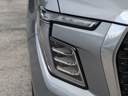 New 2026 GMC Yukon Denali w/ Sun & Power Step Package AWD/4WD image 10