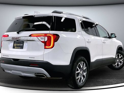 Used 2023 GMC Acadia SLT AWD/4WD image 6