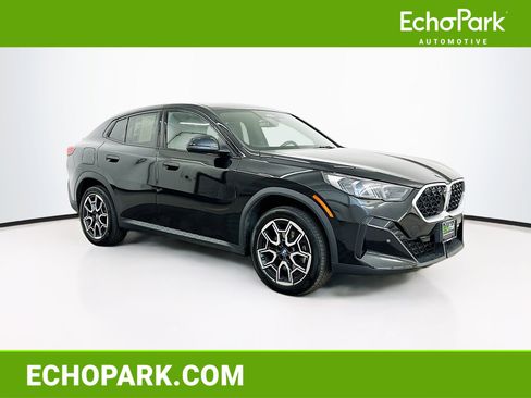 Used 2025 BMW X2 xDrive28i w/ Convenience Package image 1