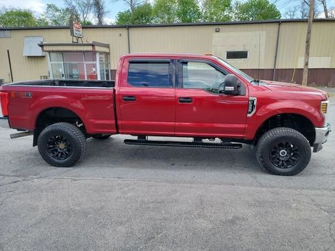 Used 2019 Ford F350 XLT w/ XLT Value Package AWD/4WD image 4