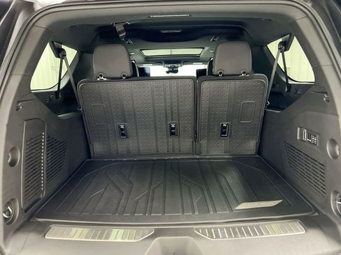 New 2026 Chevrolet Suburban Premier AWD/4WD image 26