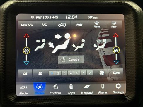 Used 2021 Jeep Wrangler Unlimited Rubicon 4xe w/ Steel Bumper Group image 27