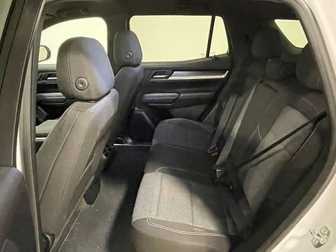 Used 2026 GMC Terrain Elevation image 17