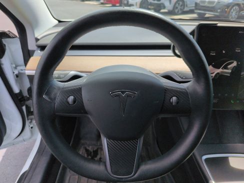 Used 2021 Tesla Model 3 Standard Range Plus RWD image 16