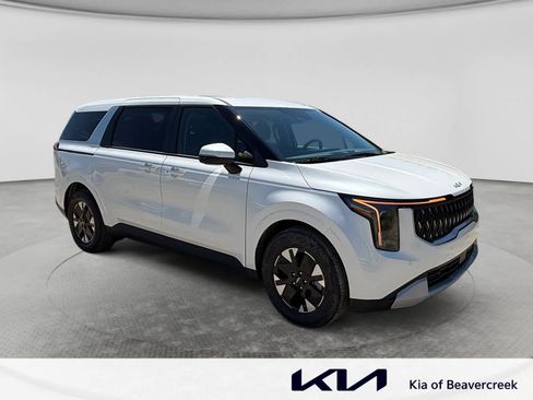 New 2026 Kia Carnival LXS FWD image 3