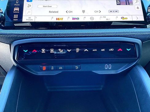 New 2026 Jeep Cherokee Laredo AWD/4WD image 15