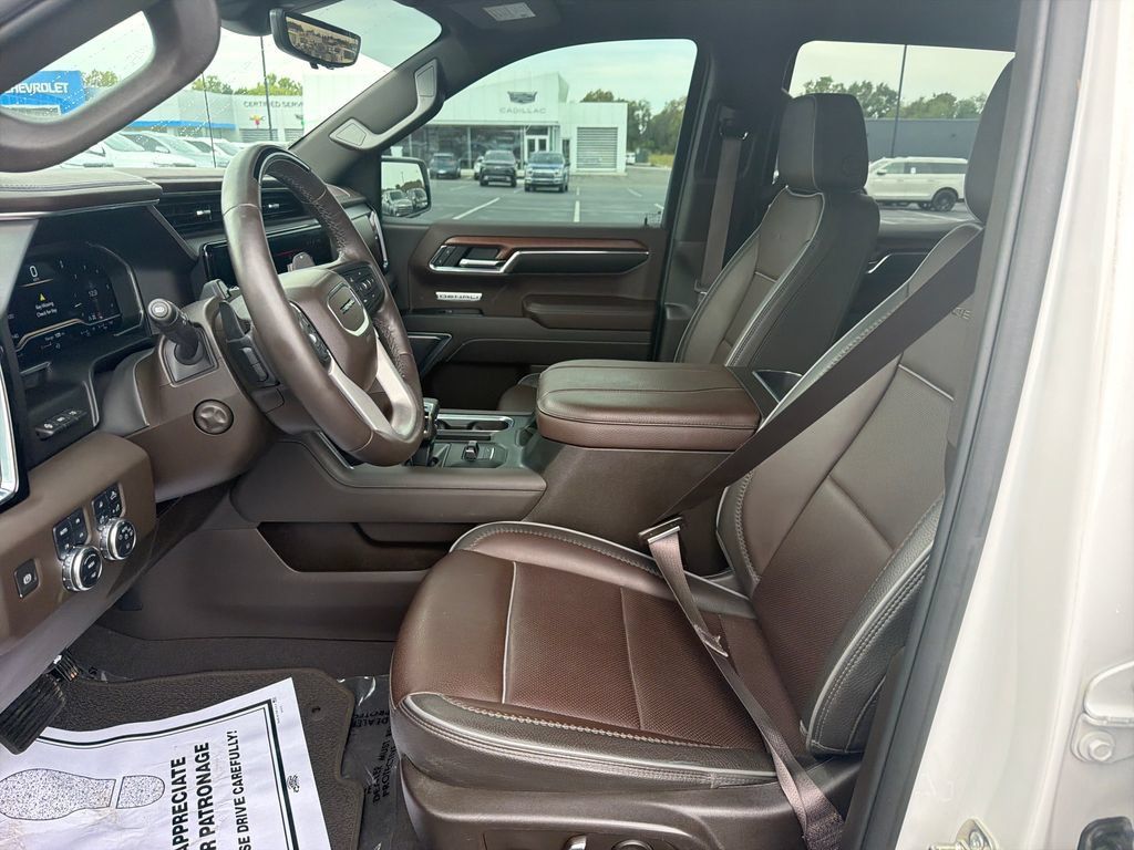 Used 2023 GMC Sierra 1500 Denali AWD/4WD image 15