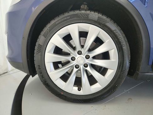 Used 2017 Tesla Model X 100D image 35