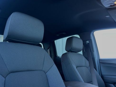 New 2024 Chevrolet Colorado LT w/ LT Convenience Package image 13