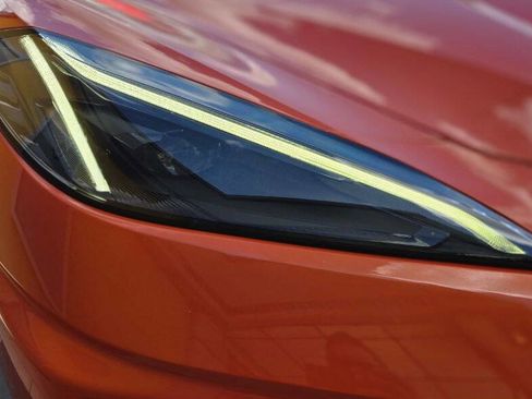 Used 2021 Chevrolet Corvette Stingray Coupe w/ 1LT RWD image 11