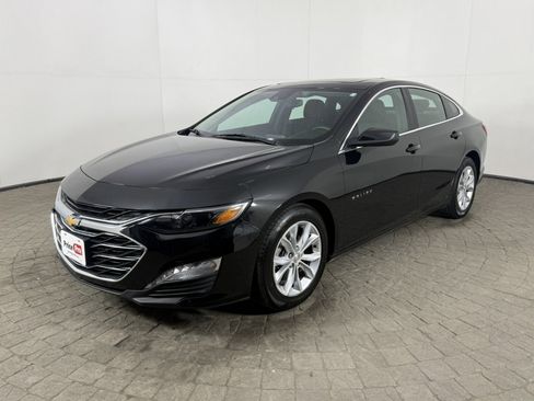 Used 2024 Chevrolet Malibu LT FWD image 3
