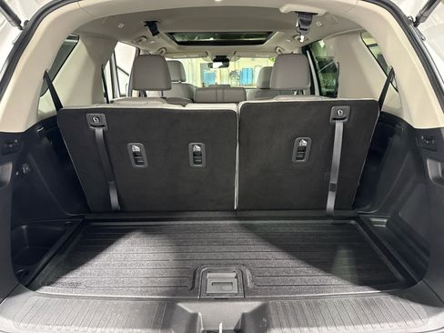 Used 2025 Honda Pilot Touring image 28