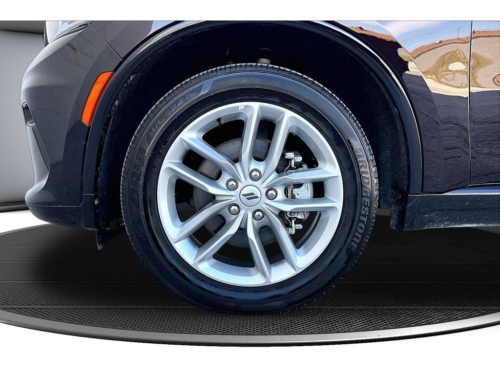 Certified 2025 Dodge Durango GT AWD/4WD image 50