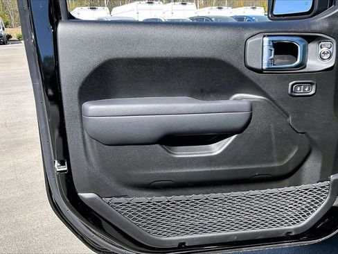 New 2026 Jeep Wrangler Unlimited Sport AWD/4WD image 25