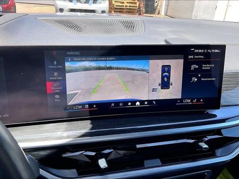 Used 2024 BMW X7 M60i w/ M Sport Professional Package AWD/4WD image 21