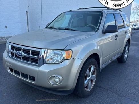 Used 2010 Ford Escape XLT image 11