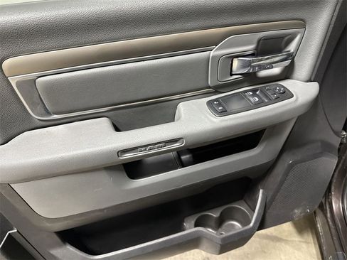 Used 2017 RAM 1500 Tradesman w/ Power & Remote Entry Group image 19