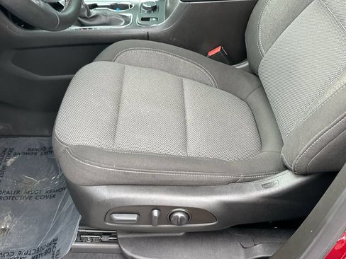 Certified 2023 Chevrolet Traverse LT FWD image 18
