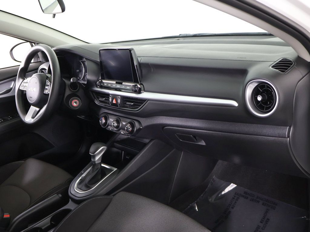 Used 2023 Kia Forte LXS w/ LXS Technology Package FWD image 26