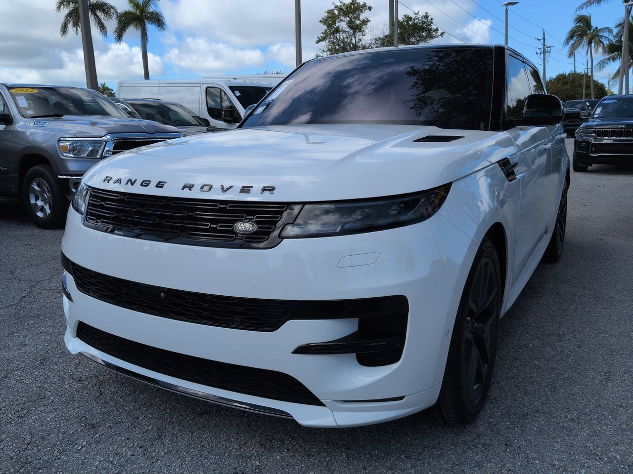 Used 2023 Land Rover Range Rover Sport SE Dynamic AWD/4WD image 9