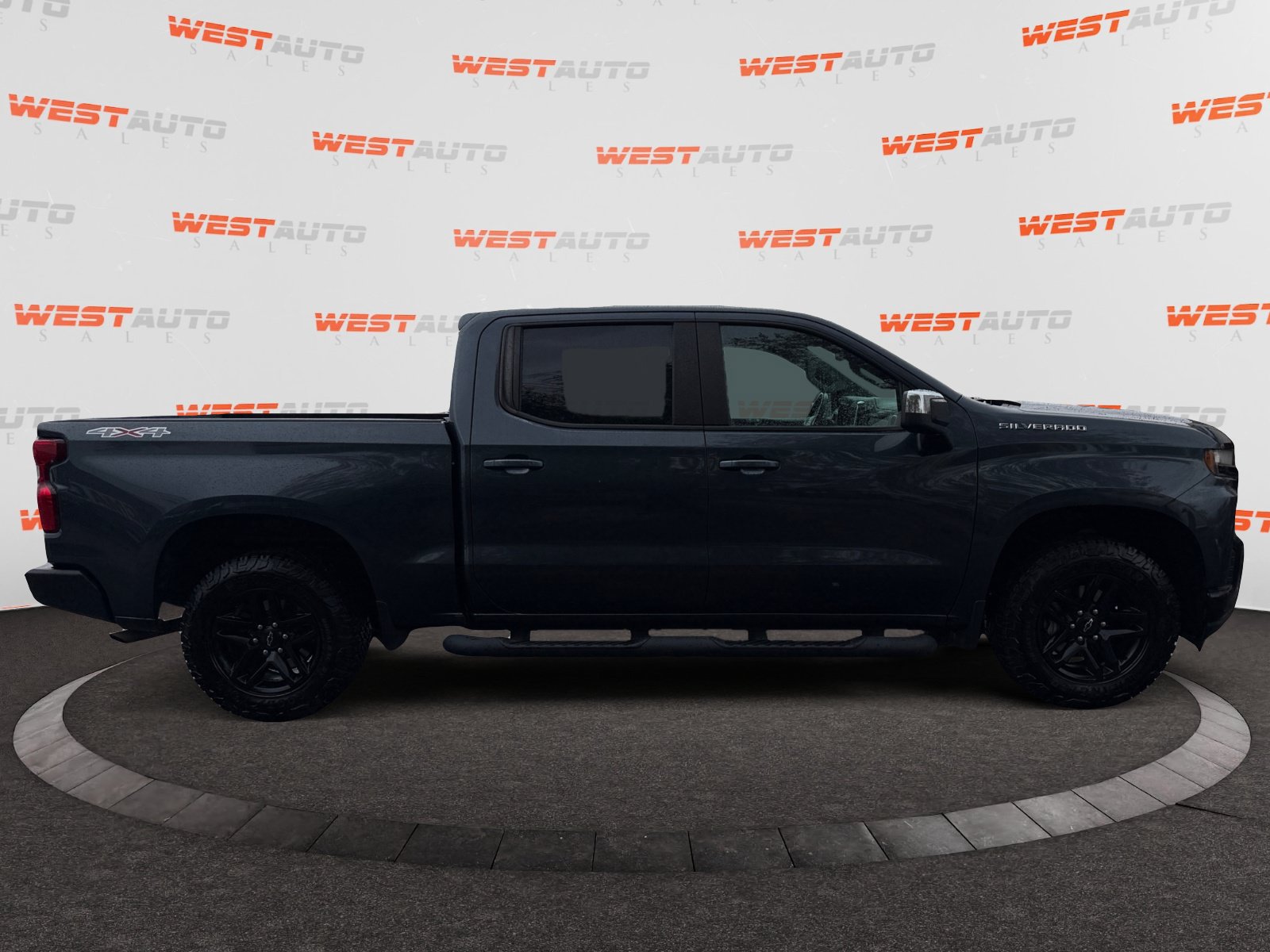 Used 2020 Chevrolet Silverado 1500 LT w/ Fleet Comfort Package AWD/4WD image 6