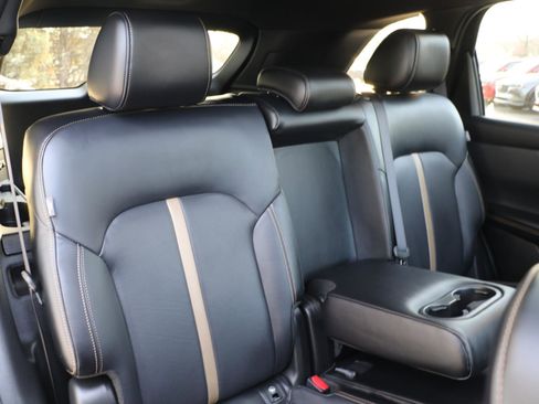 Certified 2025 MAZDA CX-70 Plug-In Hybrid w/ Premium Plus image 9