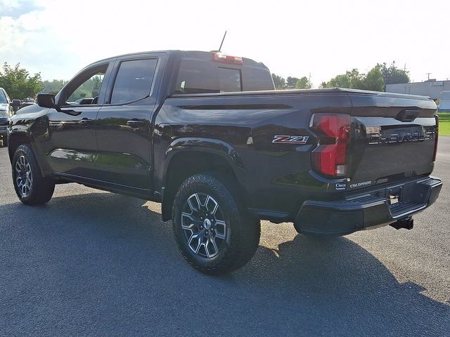 Used 2024 Chevrolet Colorado Z71 w/ Z71 Convenience Package 2 AWD/4WD image 7