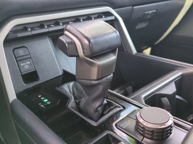 Used 2024 Toyota Tundra Limited AWD/4WD image 23