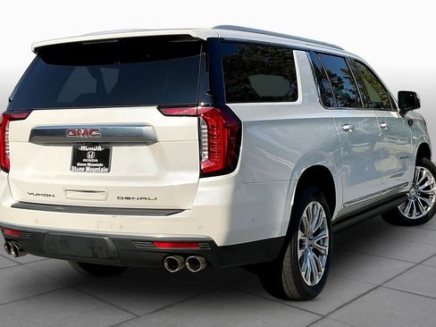 Used 2024 GMC Yukon XL Denali w/ Denali Reserve Package AWD/4WD image 13