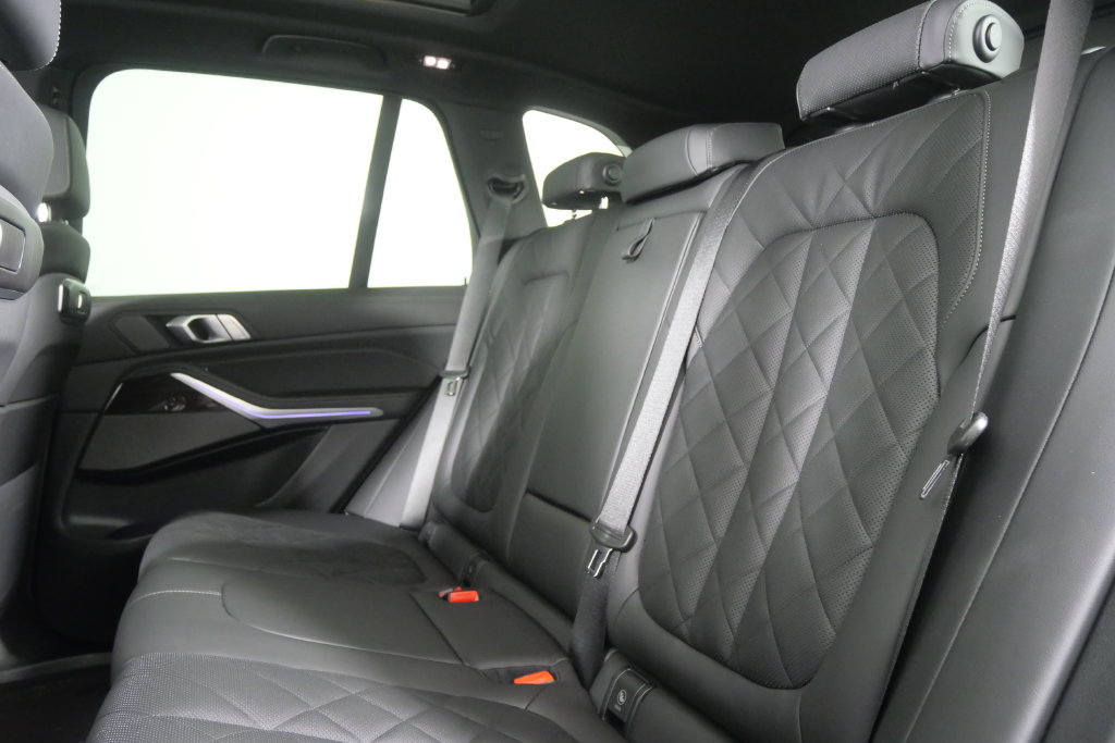 Certified 2026 BMW X5 sDrive40i RWD image 16