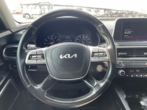 Used 2022 Kia Telluride LX AWD/4WD image 15