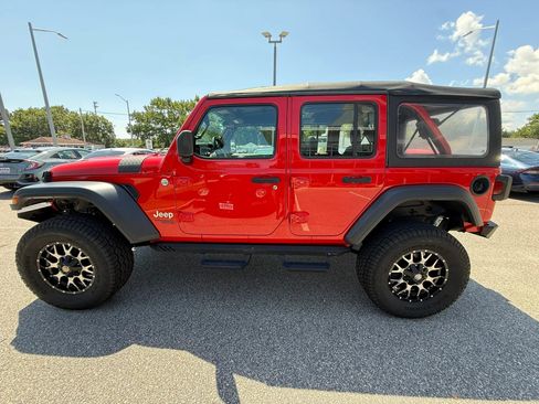 Used 2020 Jeep Wrangler Unlimited Sport AWD/4WD image 4