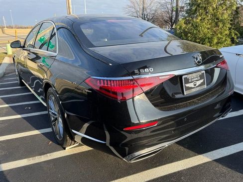 Used 2021 Mercedes-Benz S 580 4MATIC Sedan image 4