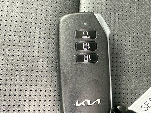 Used 2023 Kia Niro Wave w/ Wave Preserve Package FWD image 17
