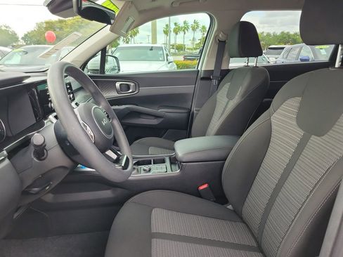 Used 2023 Kia Sorento LX FWD image 23