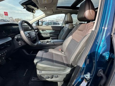 Certified 2025 Nissan Murano Platinum w/ Cargo Package image 22