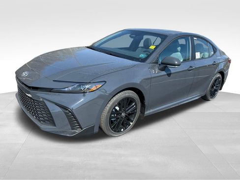 New 2026 Toyota Camry SE FWD image 1