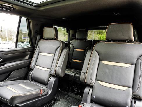 Used 2024 GMC Yukon AT4 w/ Technology Package image 42