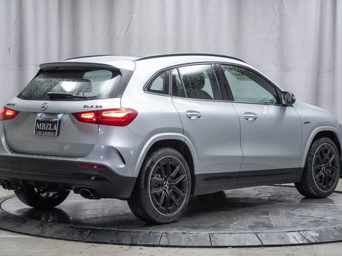 New 2025 Mercedes-Benz GLA 35 AMG AMG GLA 35 image 4