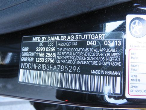 Used 2014 Mercedes-Benz E 350 E 350 Sport 4MATIC AWD 4dr Sed image 37