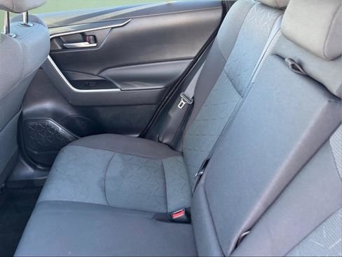 Used 2024 Toyota RAV4 XLE image 9