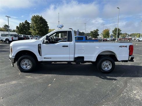 New 2026 Ford F250 XL w/ XL Chrome Package image 6