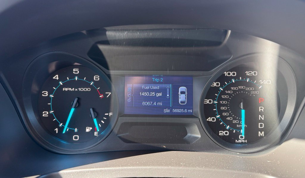 Used 2015 Ford Explorer XLT FWD image 34
