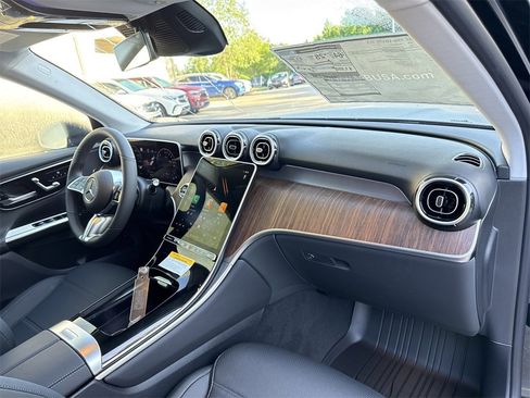 New 2025 Mercedes-Benz GLC 350e 4MATIC image 21