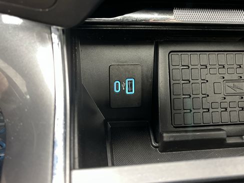 Used 2023 Ford F150 Lariat w/ Equipment Group 502A High image 26