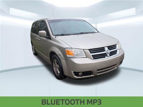 Used 2008 Dodge Grand Caravan SXT FWD image 2