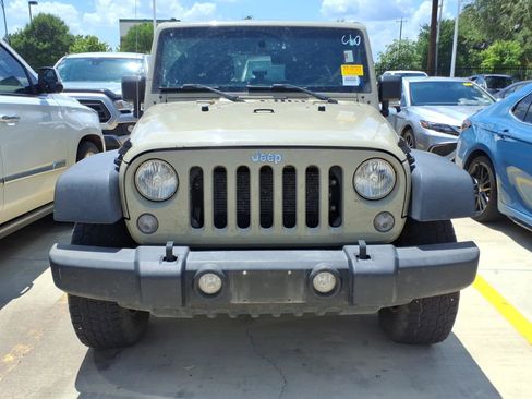 Used 2018 Jeep Wrangler Unlimited Sport S AWD/4WD image 2