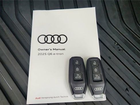 Used 2025 Audi Q6 e-tron Premium Plus w/ Premium Plus image 60